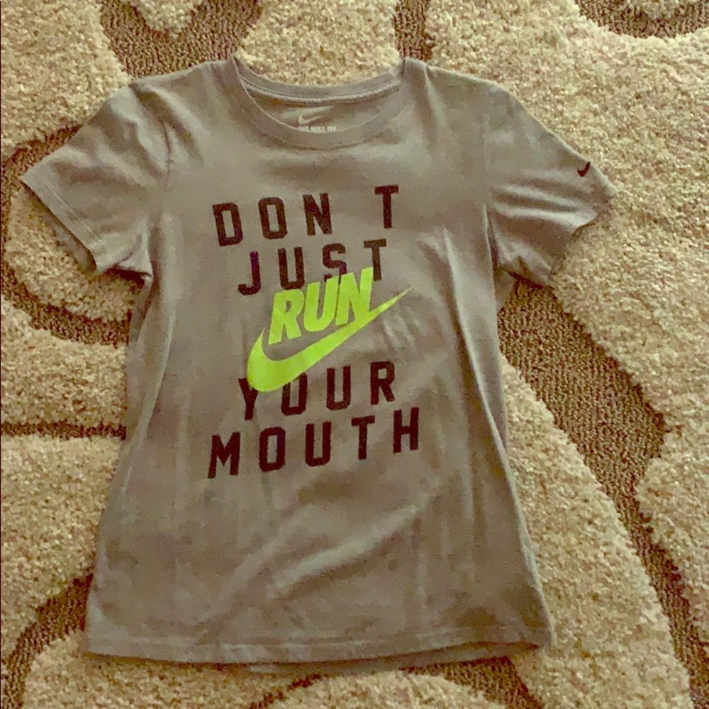 Nike T-shirt